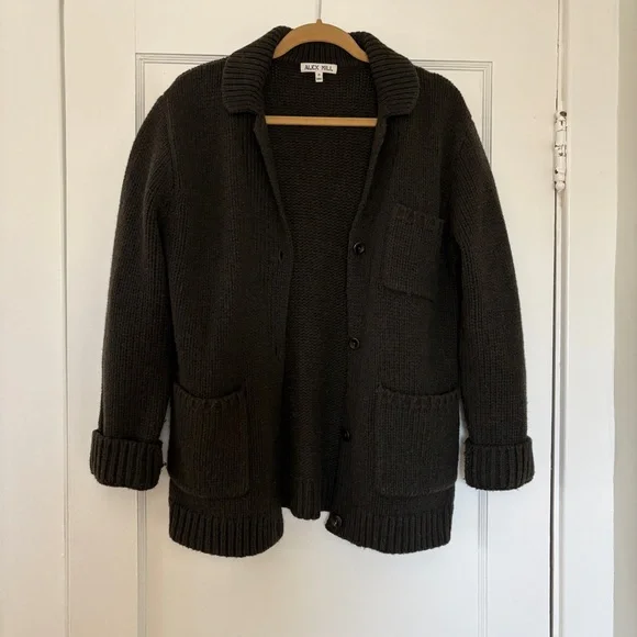 Alex Mill Sabine Sweater in Merino Wool
Heather Olive - Picture 3 of 7